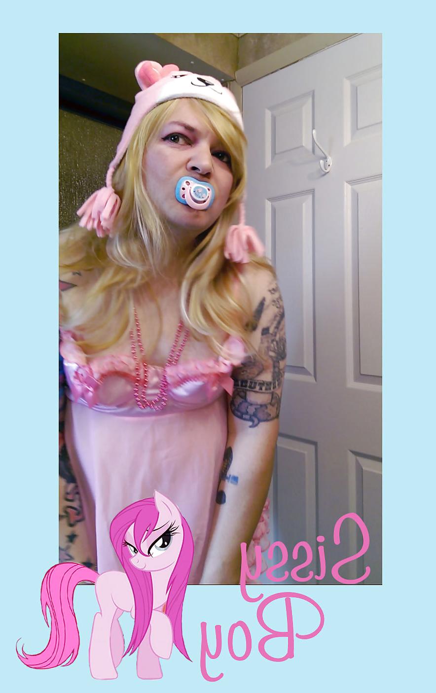 25P Pink-Erotica Sissyboy Cross Dresser Daddy's Gurl