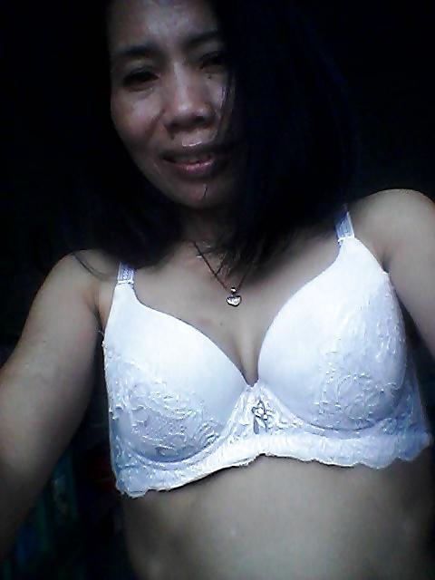 10P Skinny Malay Mature