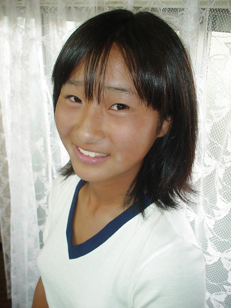 20P Japanese Girl Friend 104 - Miki 01