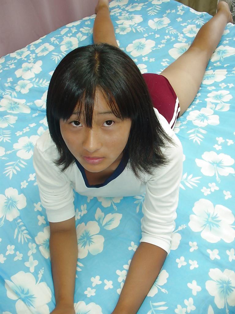 20P Japanese Girl Friend 104 - Miki 01