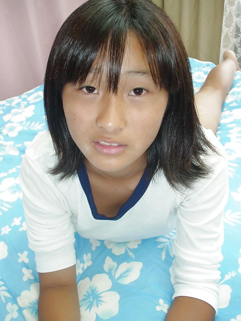 20P Japanese Girl Friend 104 - Miki 01