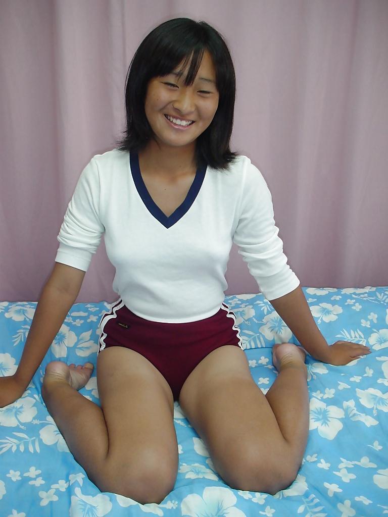 20P Japanese Girl Friend 104 - Miki 01