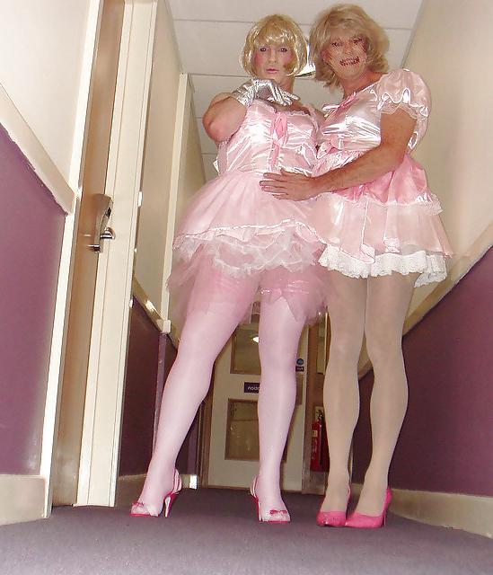25P I love sissy T Girl Sissies ..