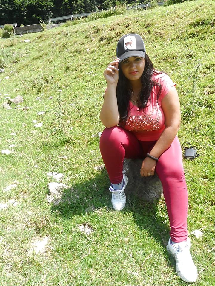 22P Romanian Huge Tits Amateur 15