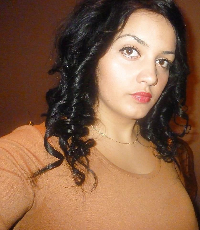22P Romanian Huge Tits Amateur 15