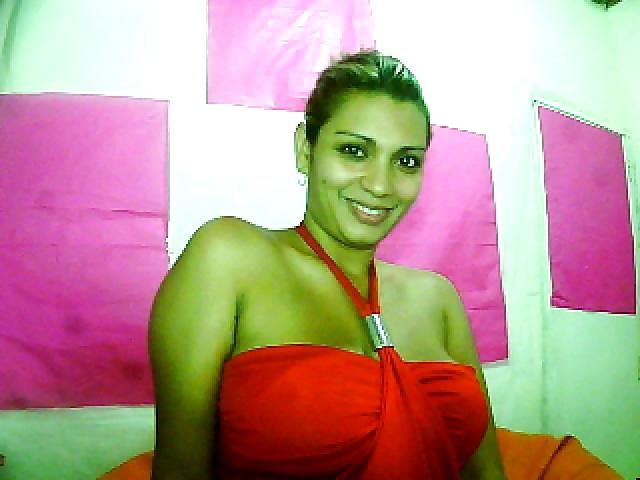 25P Best Colombian Cam girl