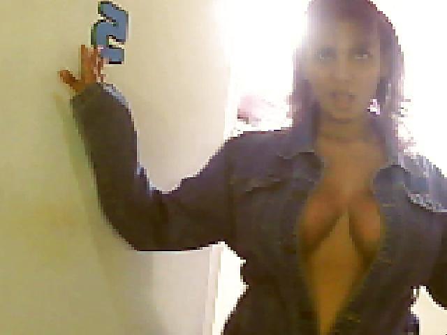 25P Best Colombian Cam girl