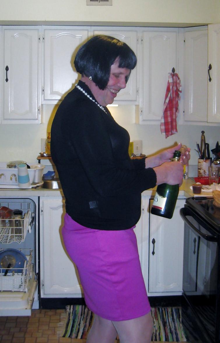 25P Sissy hubby 14
