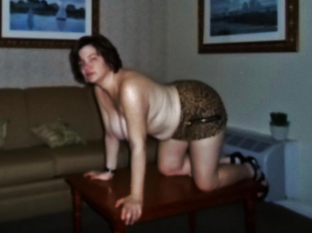 25P Wife of a sissy on all fours