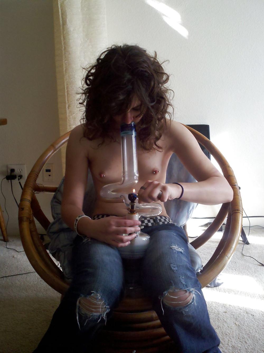 25P A Friend With Weed