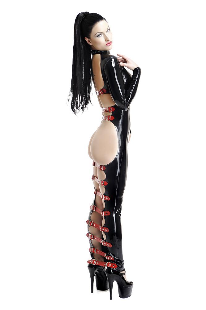 25P Sister sinister