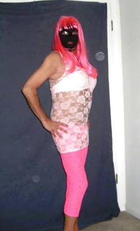 9P Why Does Pink Make Sissy's Clitty Harden?