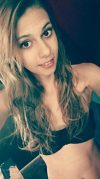 24P Skinny Goth Chick