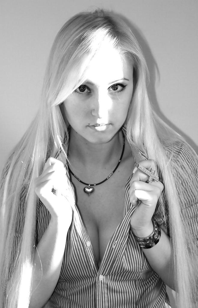 8P My sister for fun