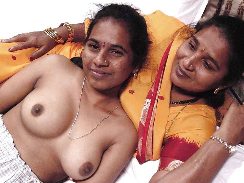 18P Mom&daughter's friend