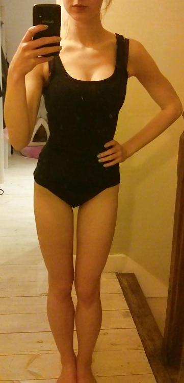 20P Panties & cameltoe 75