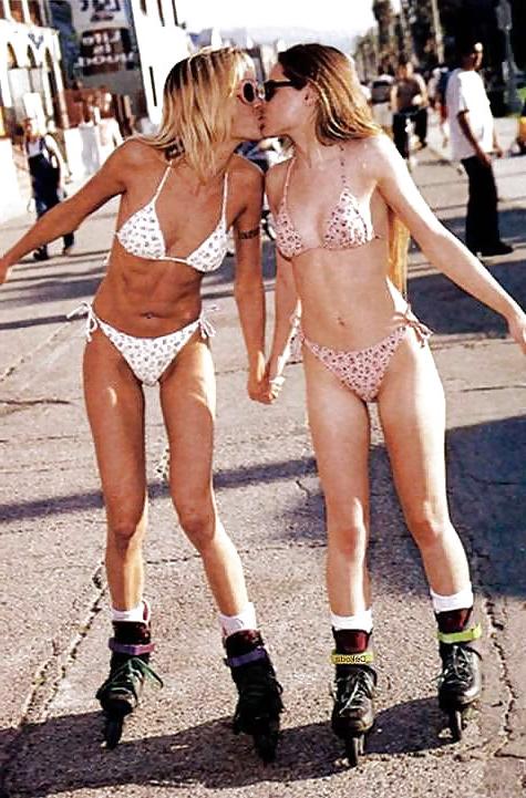 25P Wife and daughter's friend - exhibitionists and girlfriend