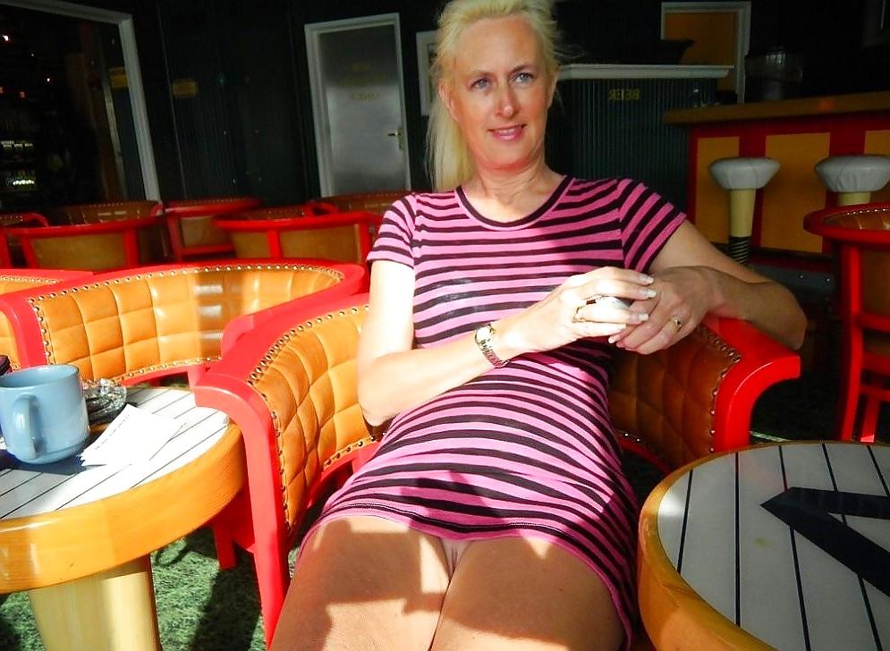 25P Debaixo da saia 56- Under the skirt 56Ed Especial