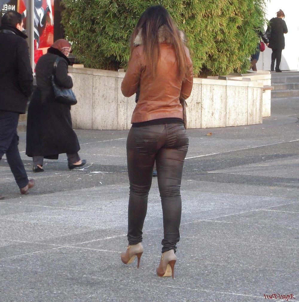 5P My sister random ass pics