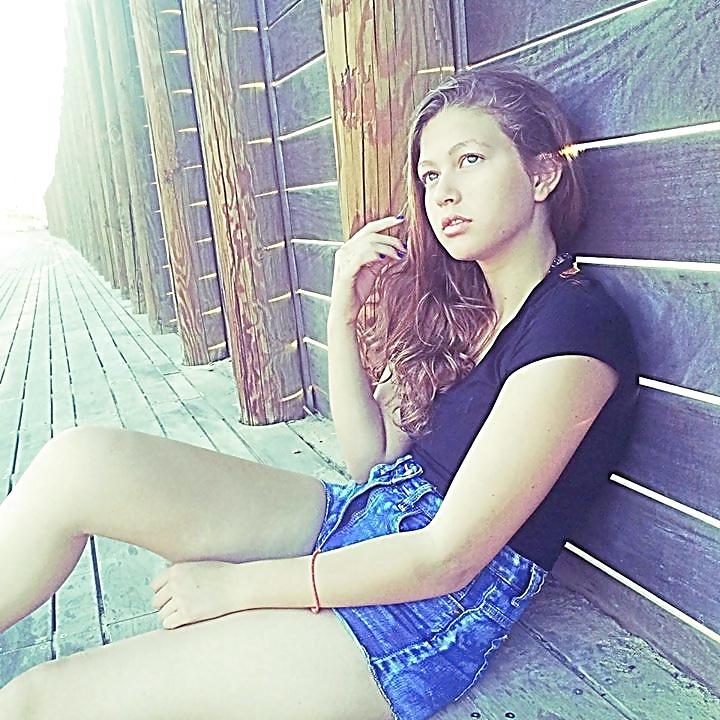 11P Sexy sister