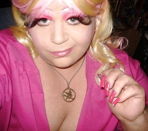11P BBW Sissy Diane - New outfit