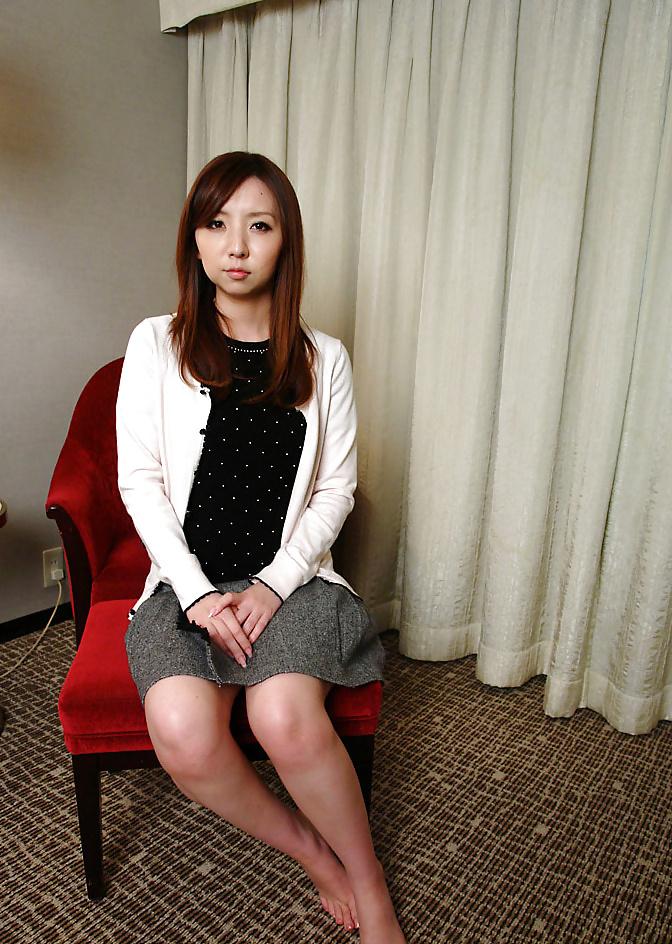25P Friend's japanese wife fucked