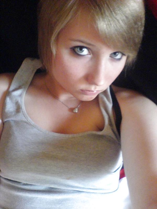 18P FREUNDIN VON MEINER SCHWESTER :)) ( FRIEND OF MY SISTER )