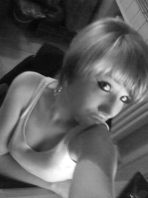 18P FREUNDIN VON MEINER SCHWESTER :)) ( FRIEND OF MY SISTER )