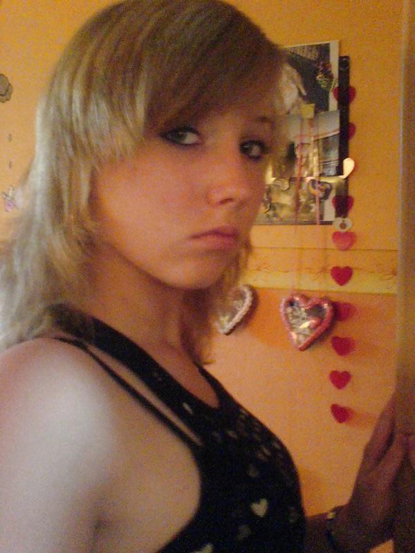 18P FREUNDIN VON MEINER SCHWESTER :)) ( FRIEND OF MY SISTER )