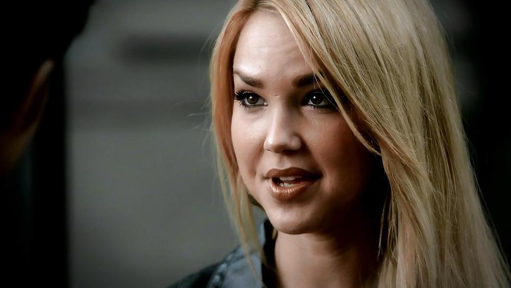 25P Arielle Kebbel - The Best Part