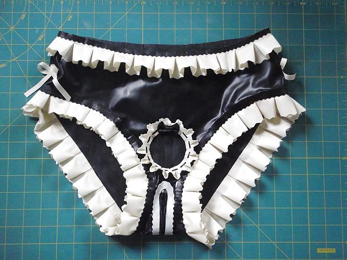5P Femboi Sissy Gear