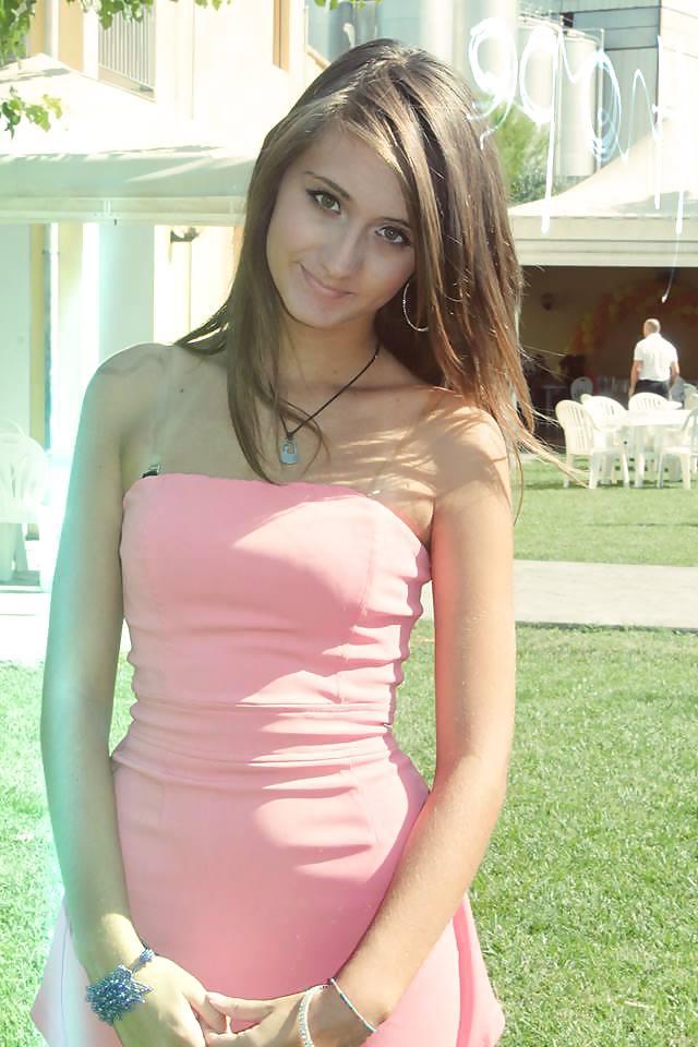10P Marika - Slim, Fit And Cute Babe I Recently Met 
