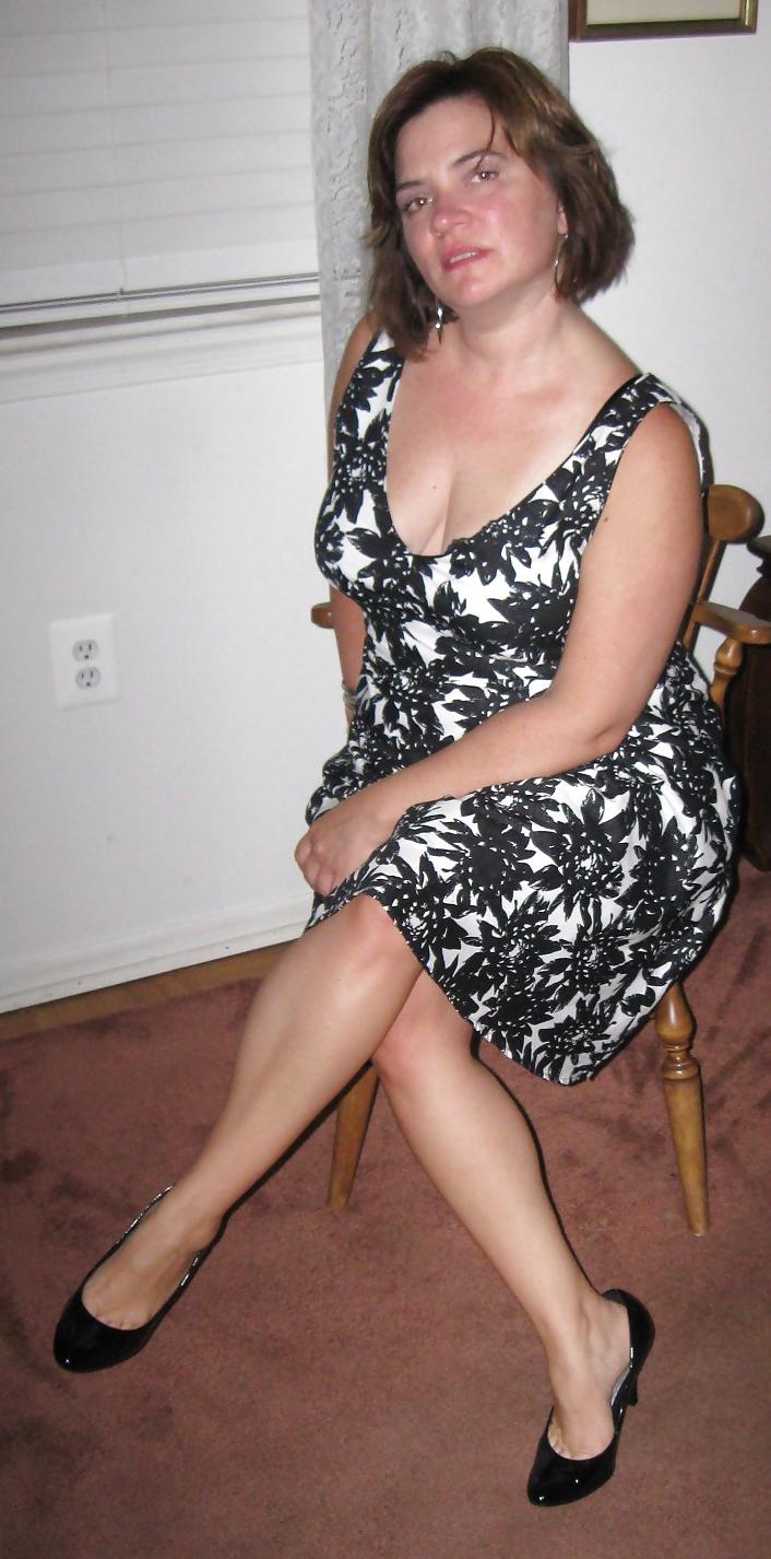 25P Wife of a sissy and sissy hubby