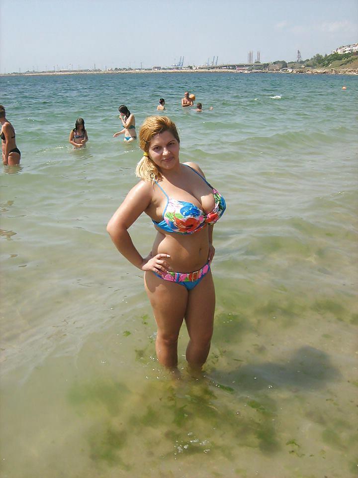 25P Facebook huge tits friends