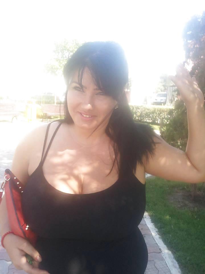 25P Facebook huge tits friends