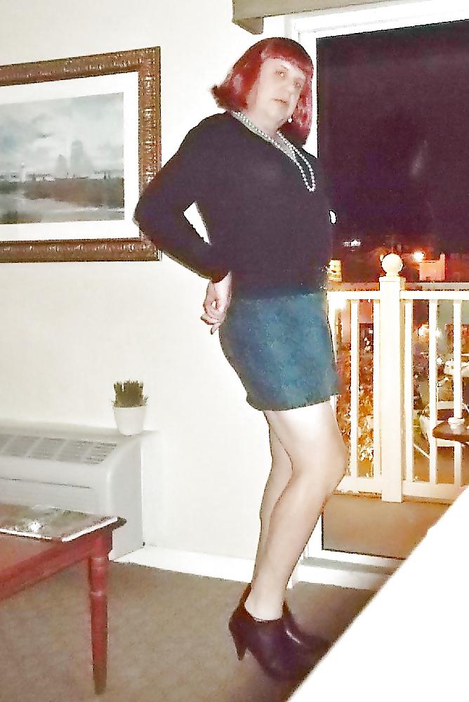 25P Wife of a sissy and sissy hubby