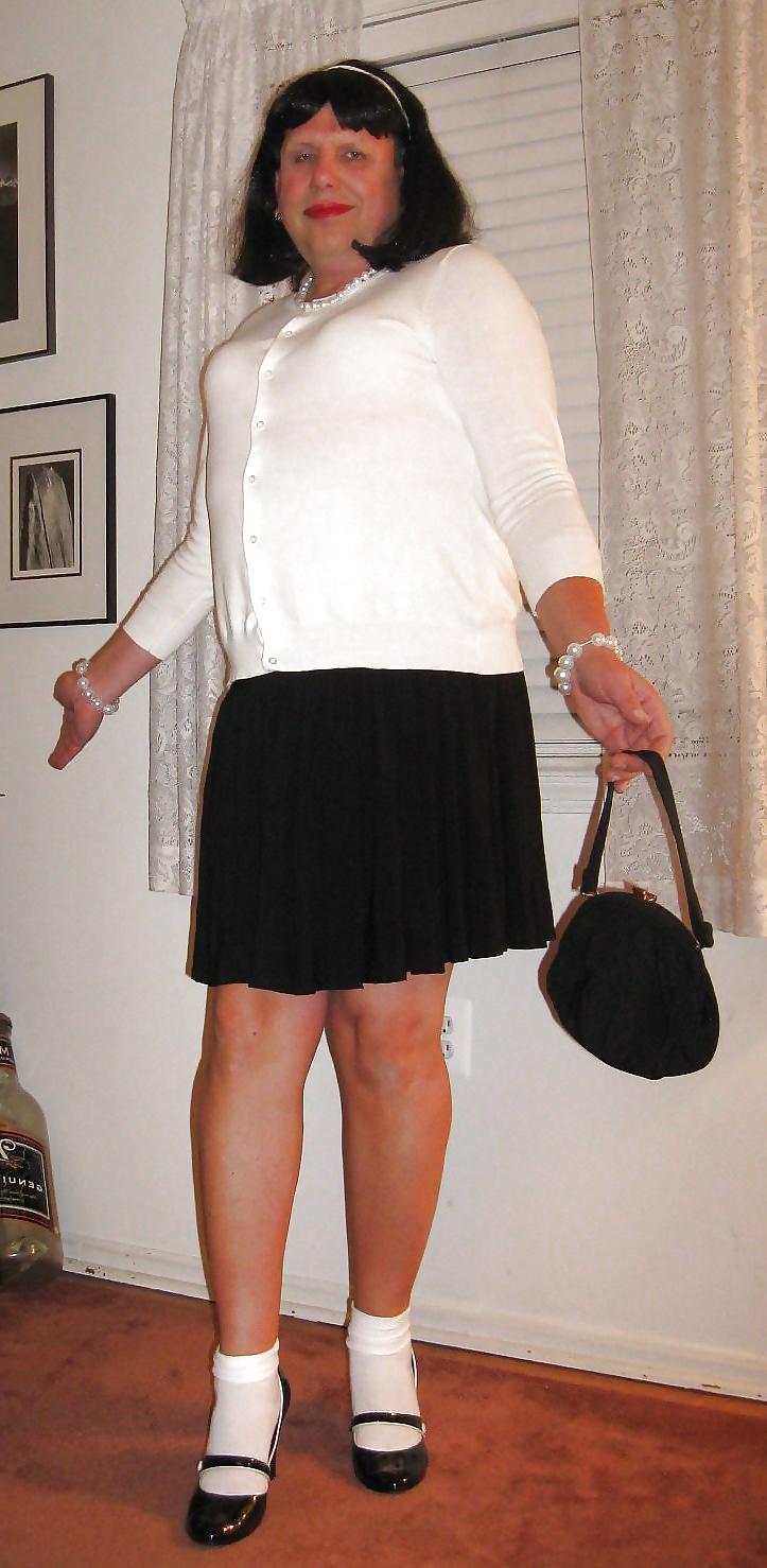 25P Wife of a sissy and sissy hubby