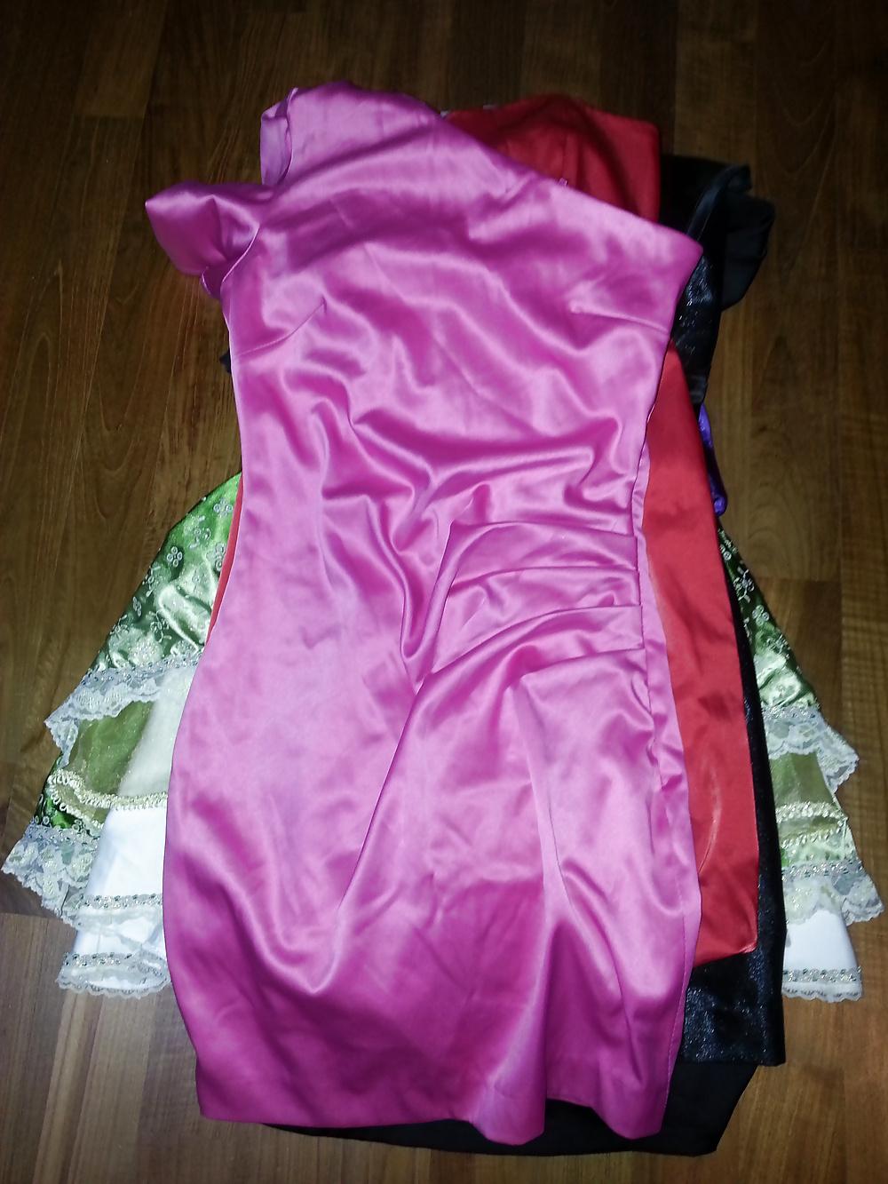 18P My sister's dresses
