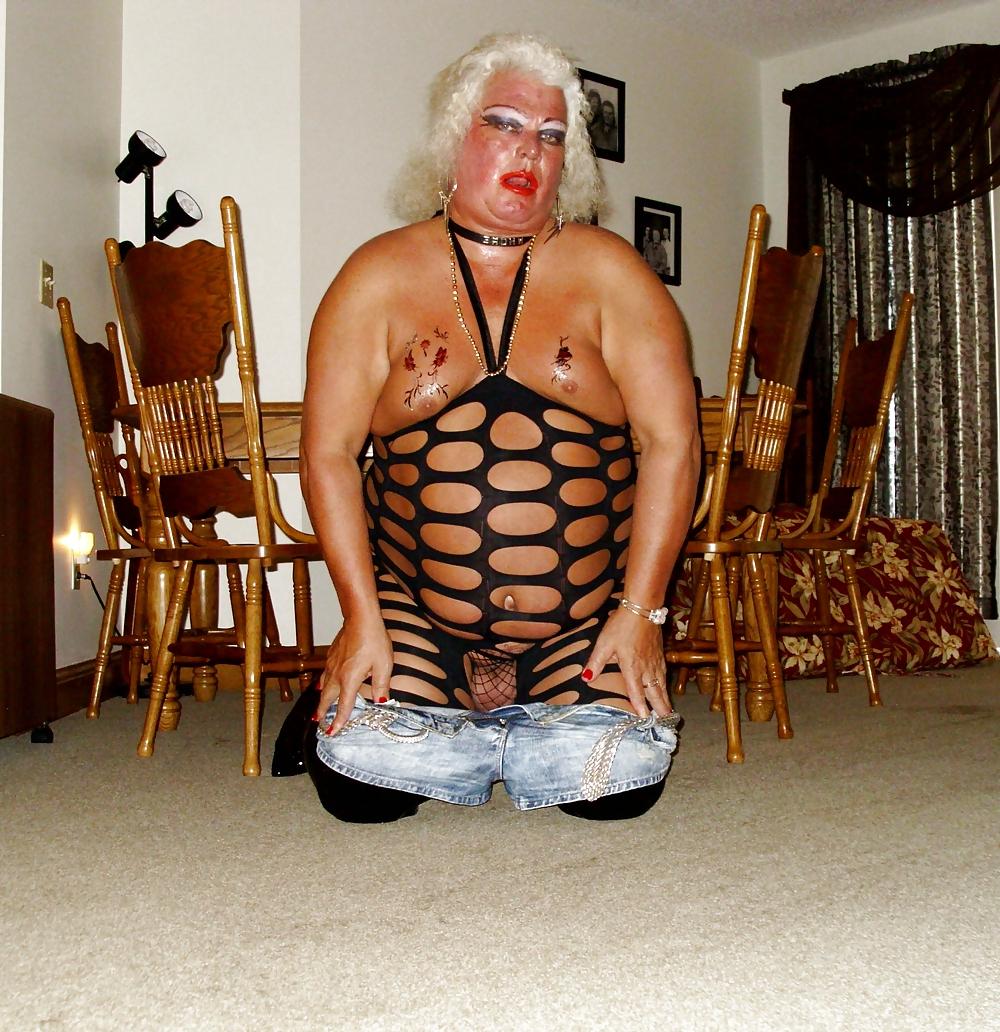 25P Skank Slut Tranny gettin ready to go clubbin