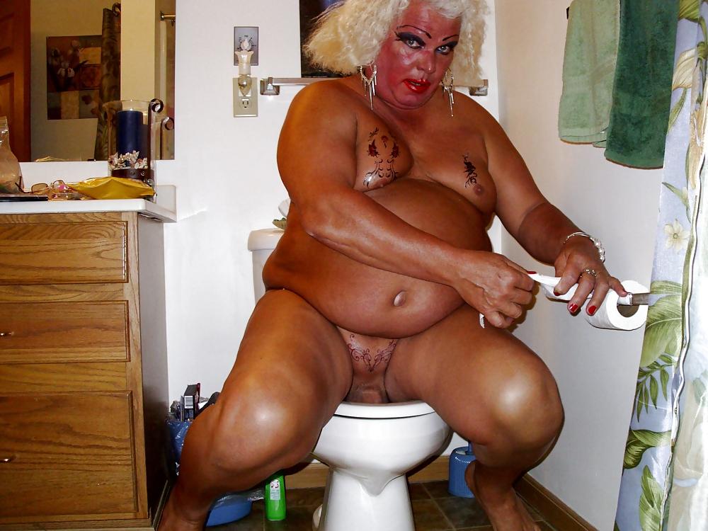 25P Skank Slut Tranny gettin ready to go clubbin