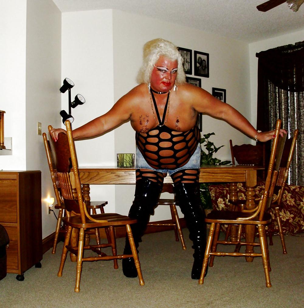 25P Skank Slut Tranny gettin ready to go clubbin
