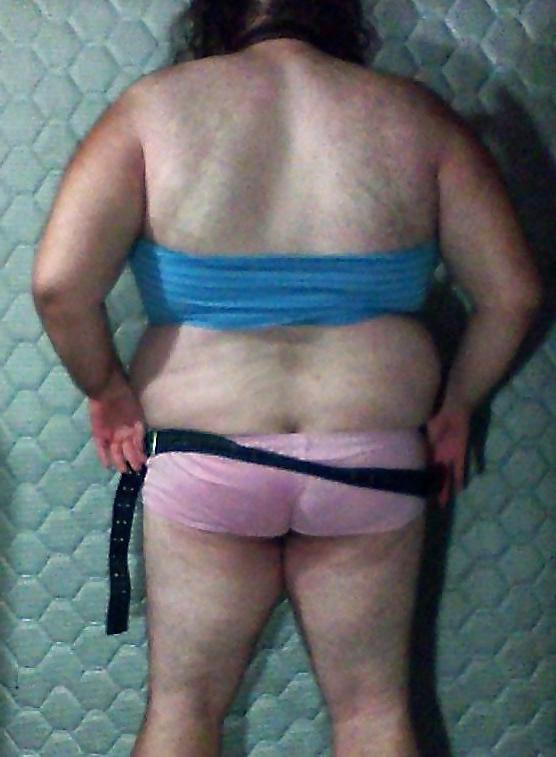24P Showing off sissy