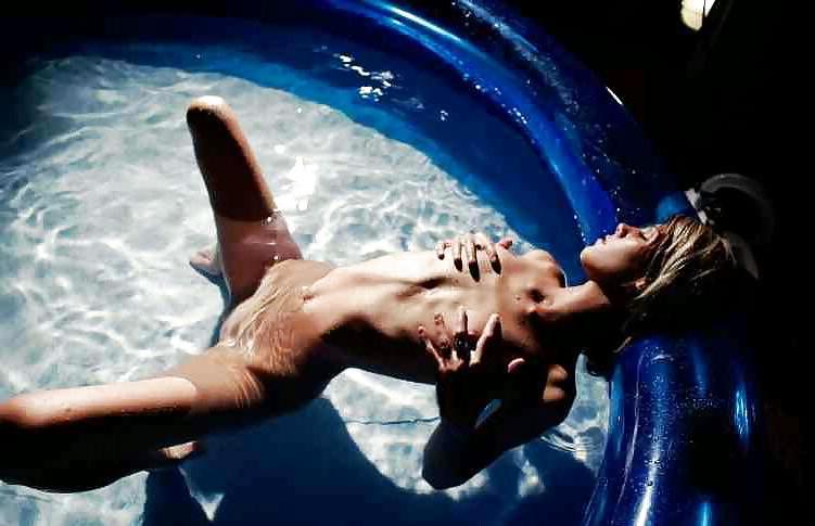 25P Hot skinny girls