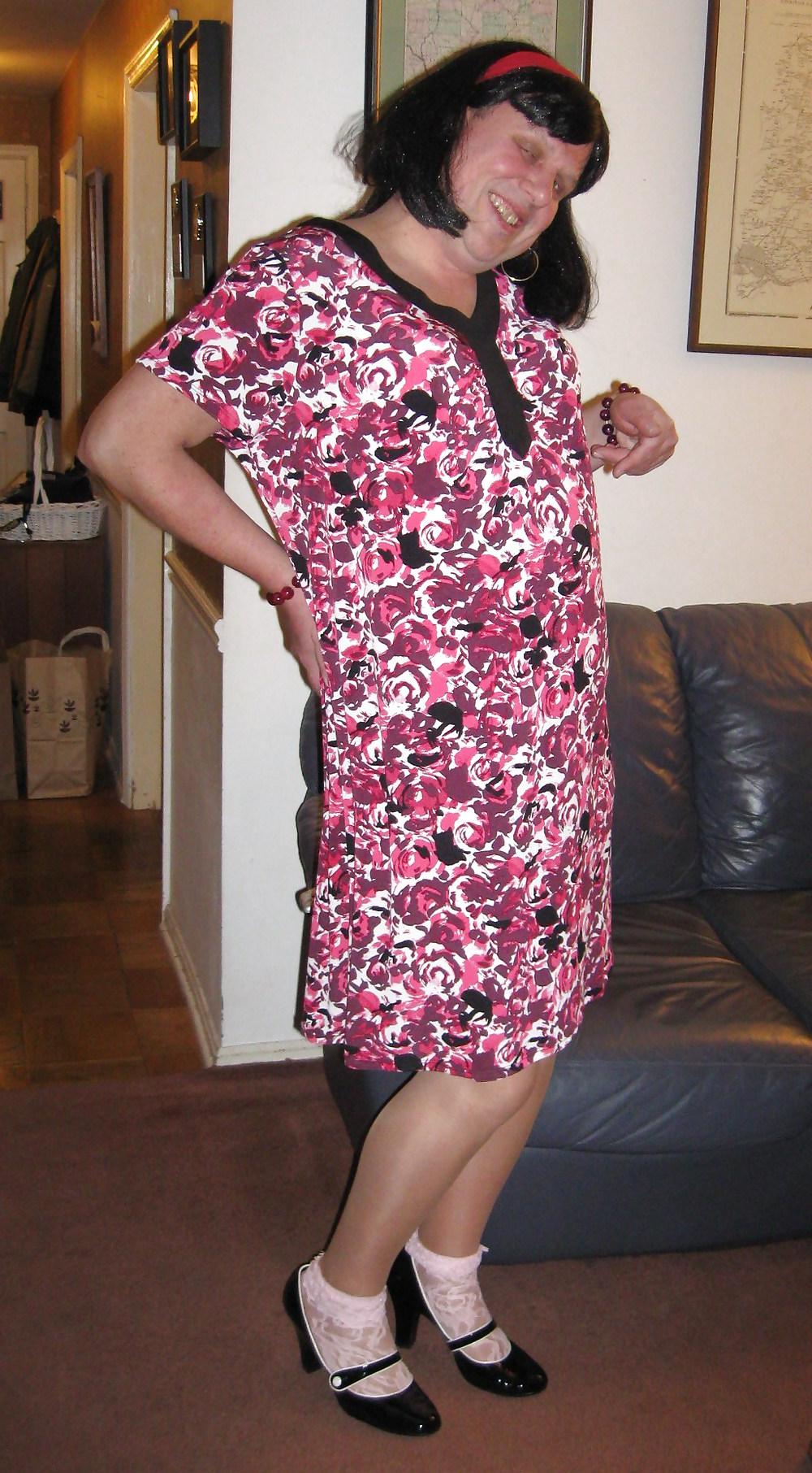 25P Wife of a sissy and sissy hubby
