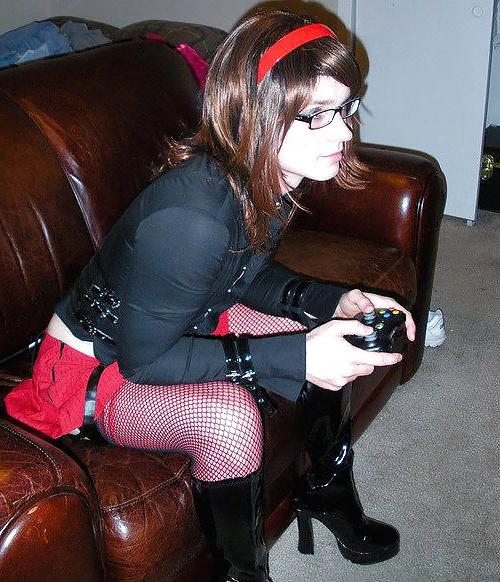 25P Sissy Cross
