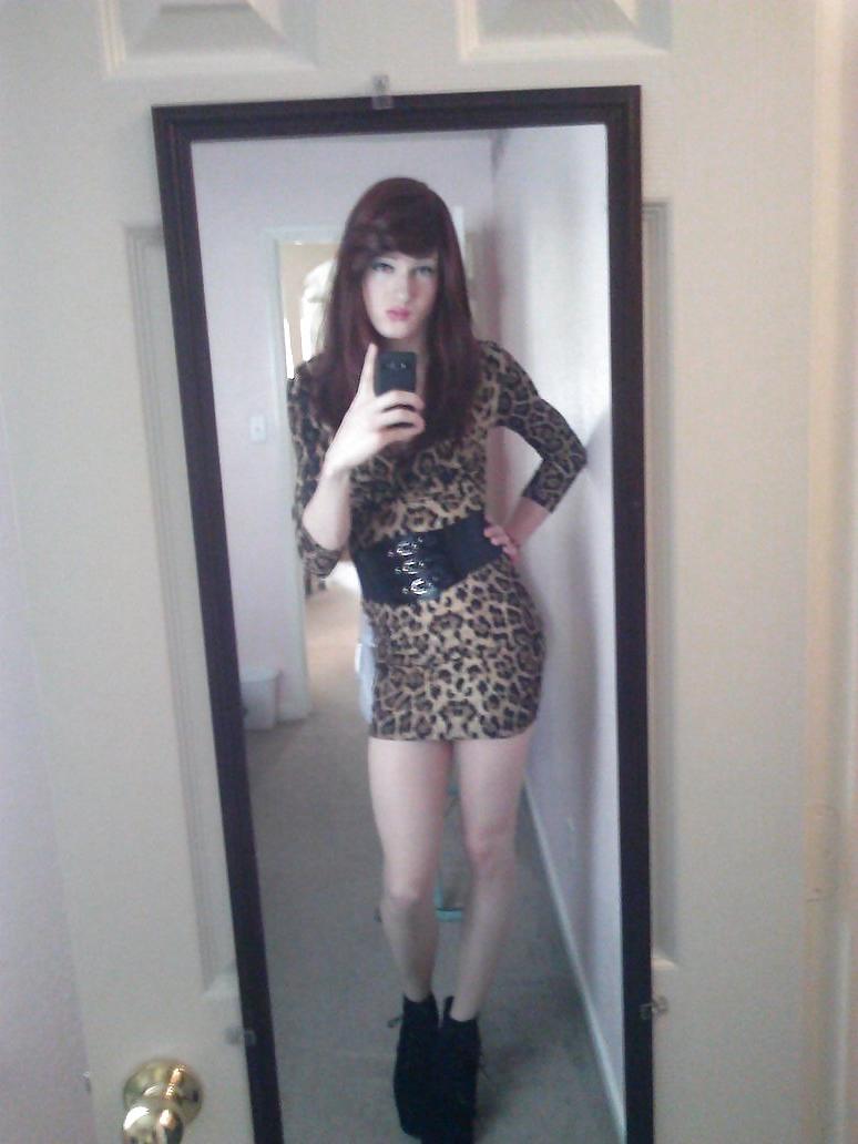 25P Sissy Cross