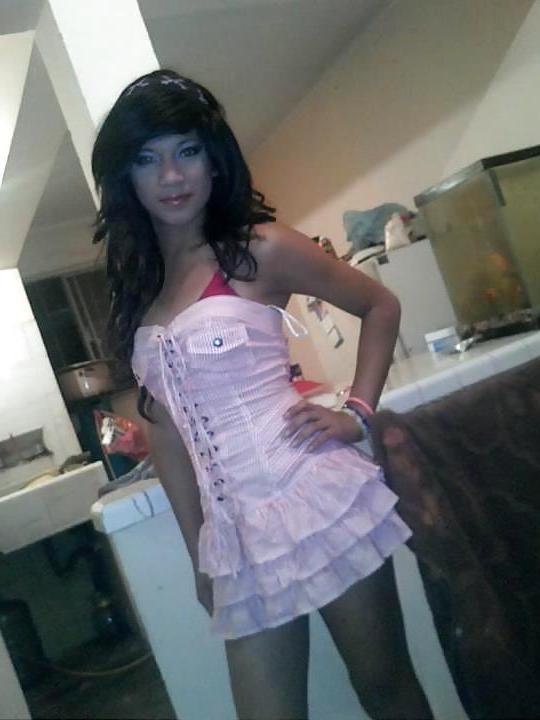 25P Sissy Cross
