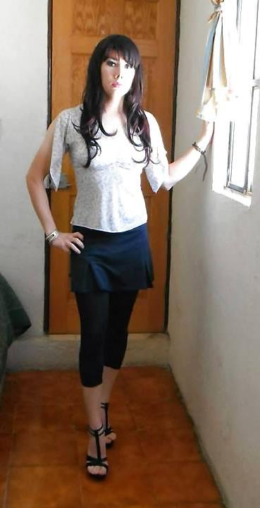 25P Sissy Cross