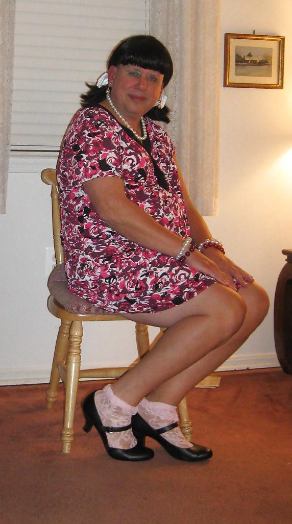 25P Wife of a sissy and sissy hubby