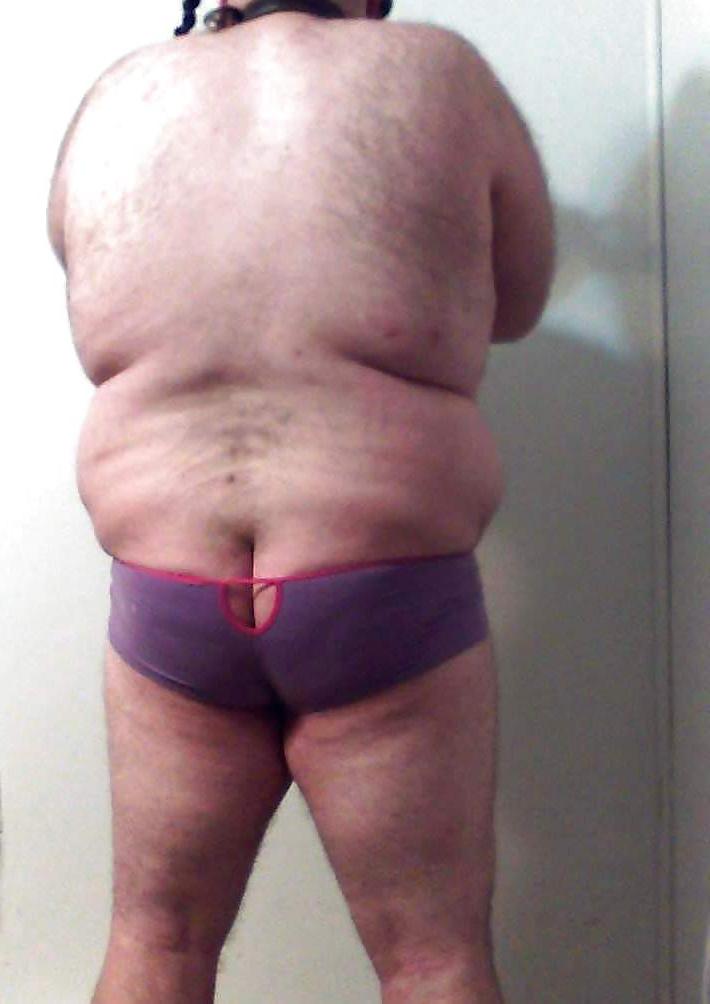 23P Topless sissy